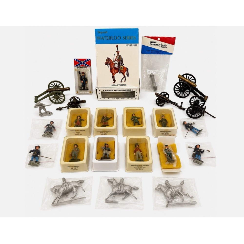 Vintage 54mm Military Miniatures (Lot 28) Reeves Squadron + 4 Civil War Cannons